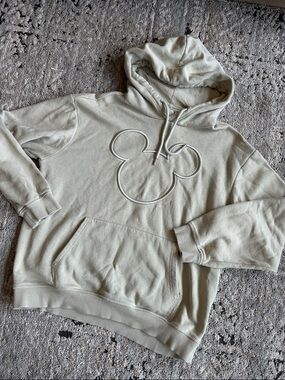 EUC Disney sweatshirt